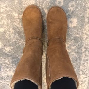 Ugg Classic Tall Boot in Chestnut
